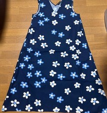 marimekko UNIQLO Marimekko V neck flare dress M