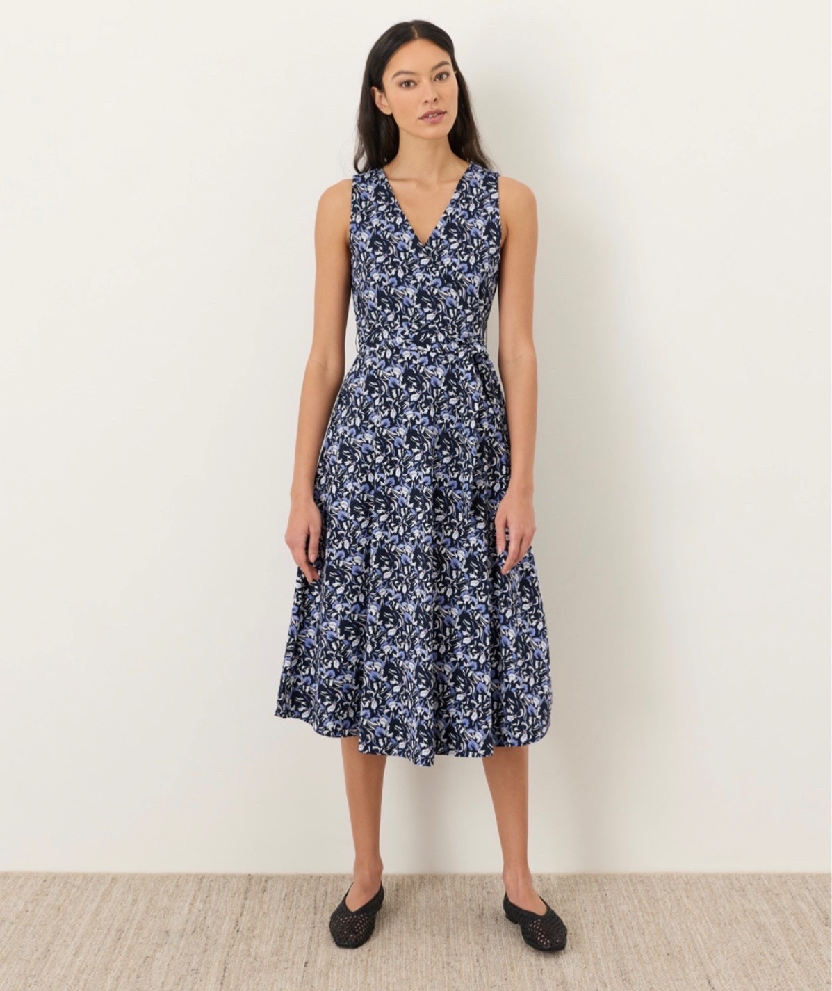New Pact Fit And Flare Easy V Neck Dress Size M  Women Paradise Petals Blue W8A