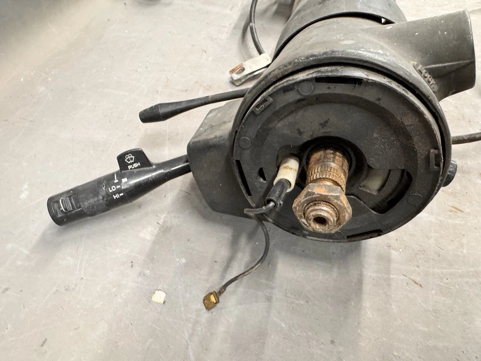 Chevy Camaro Pontiac Firebird 1982-1988 transmisión automática columna de dirección inclinable Berlinetta Foto 2 de 4