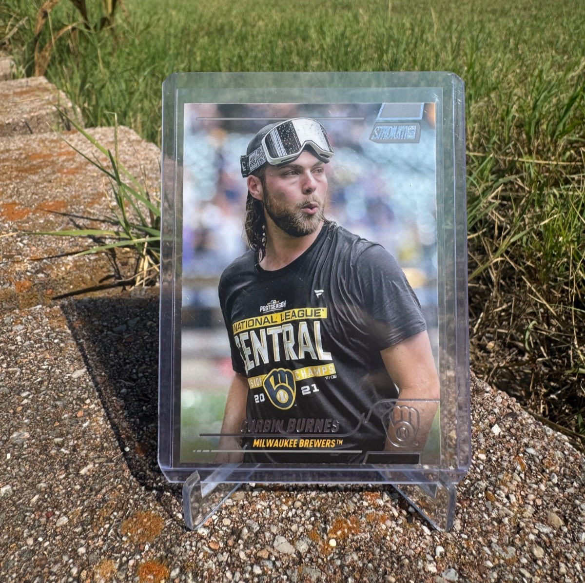 Corbin Burnes 2022 Topps Stadium Club Short Print Image Variation