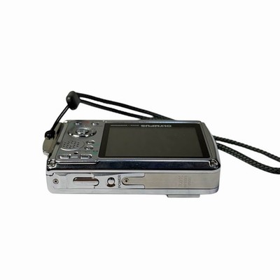 【動作好調】 オリンパス ミュー μ720SW　シャイニーシルバー コンデジ Amazon | OLYMPUS デジタルカメラ μ720SW シャイニーシルバー