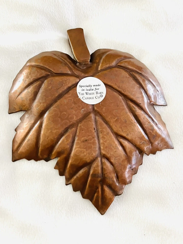 Candelabro White Barn Candle Co. Otoño Martillado Cobre Hoja de Arce Decoración Foto 2 de 3