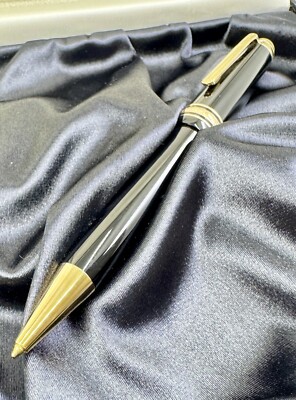モンブラン　ボールペン　Unicef Montblanc Solitaire UNICEF Special Edition Midsize Ballpoint Pen