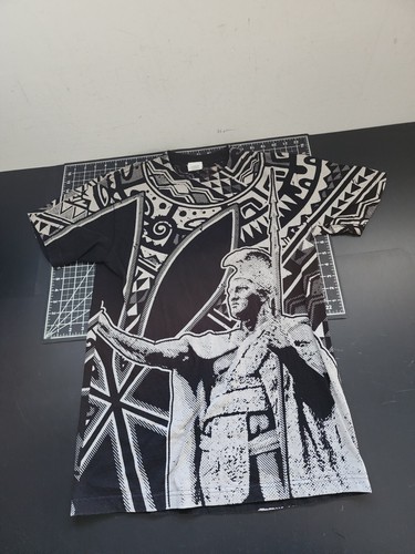 Shaka Active Hawaiian tribal T-Shirt All over print Black & Gray men's size M - 第 1/5 張圖片
