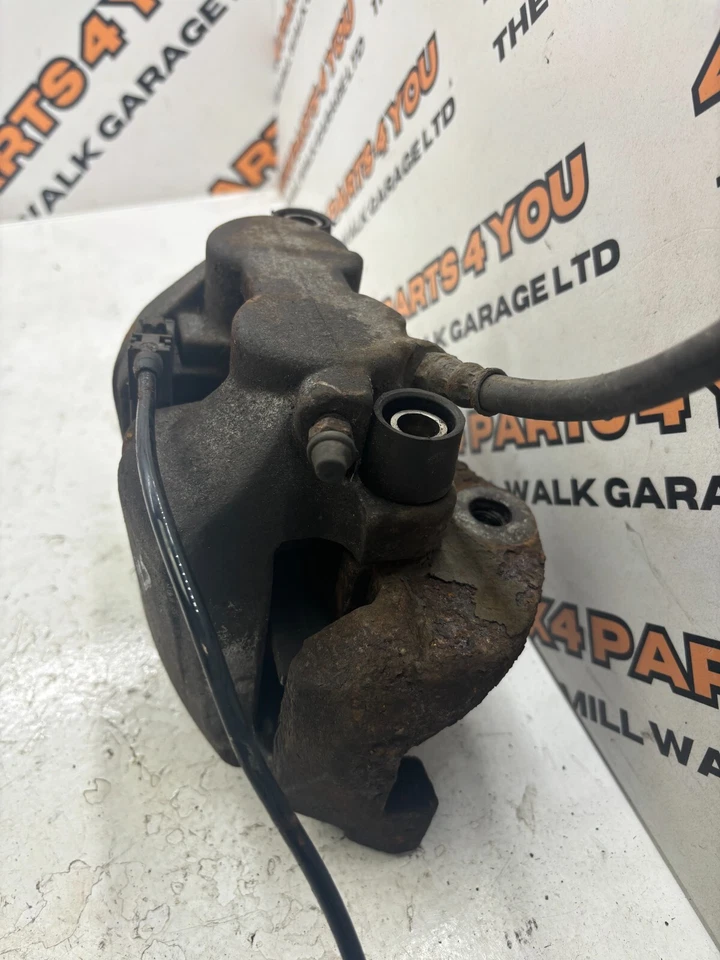2006 MERCEDES ML320 W164 3.0 V6 OSF BRAKE CALIPER - Image 2 of 4