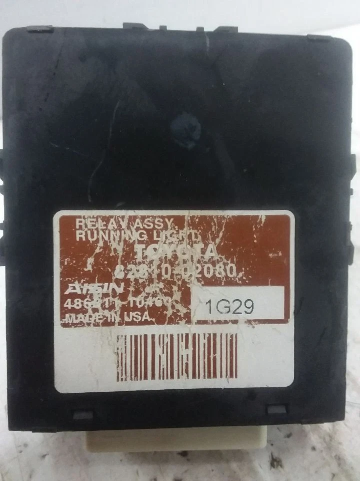 Модуль управления ходовыми огнями 2011 Toyota Matrix 82810-02080 - Изображение 4 из 4