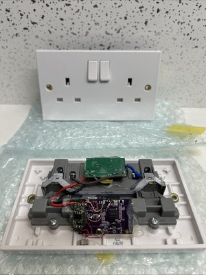 Spyware Hören und Aufzeichnen Doppelstecker X2 Buchse mit Datenkarte und Datenstecker