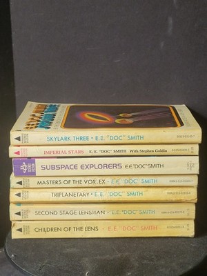 E.E.  Doc  Smith Lot of 7 Science Fiction PBs Pyramid - Lensman & Skylark