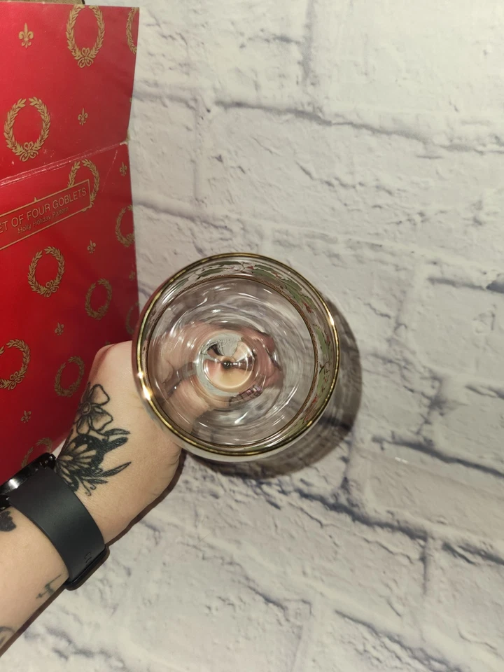 Royal Limited "Holly Holiday" 10 Oz Wine Goblets Glasses Set of 4 - 7.5" - Image 4 of 4
