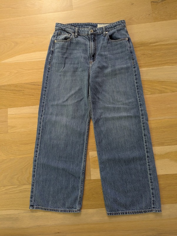 Lori High Waist Crop Wide Leg Jeans27"