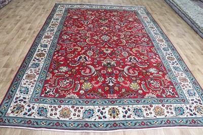Feiner Orientteppich 320x223cm (10 6  x 7 4 ) Handgeknüpft Wolle Rot Blumen