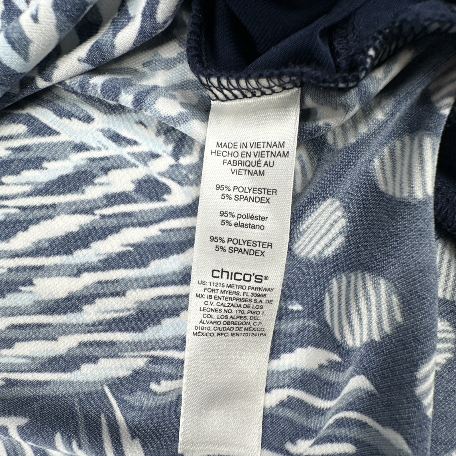 Chico's Abstract Boho Patchwork Navy Blue Blouse.… - image 5