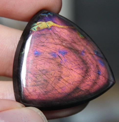 7.2 Purple Spectrolite Finnish REAL Authentic Finland Ylamaa cabochon image 6