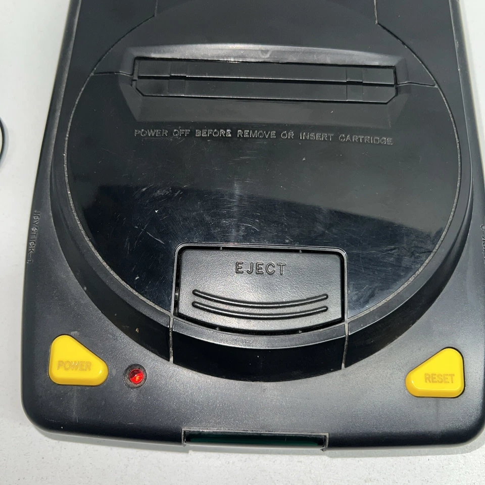 Micro Genius IQ-2000 con Controladores Juego y Cable/Falta Cable Av Sin Probar Foto 4 de 4