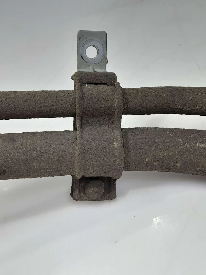 06-14 Conjunto de tubo de llenado de cuello de llenado de combustible Kia Sedona OEM 310304D500 Foto 4 de 4