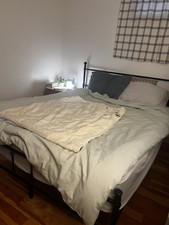 *BARELY USED - HYBRID MATTRESS AT A GOOD PRICE*