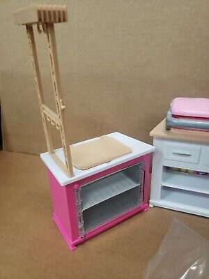 Barbie Ultimate Kitchen Playset - Doll & 20+ Accessories, Lights