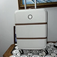 DELSEY Paris Luggage Rendez-vous Hard 21” Expandable Carry on 4 Wheel Spinner