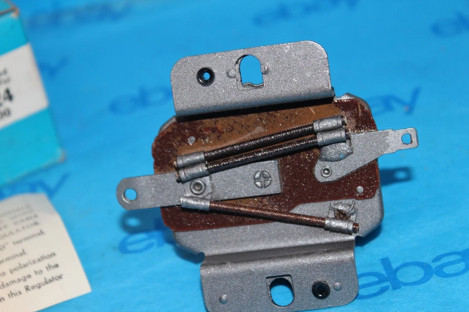 Nuevo de Lote Antiguo AE 2098300 C-50 CH-524 Chrysler De Soto Plymouth Dodge Regulador de Voltaje Foto 4 de 4