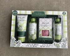Stress Relief 4 Pieces Bath Gift Set Holly floral Clear Musk New