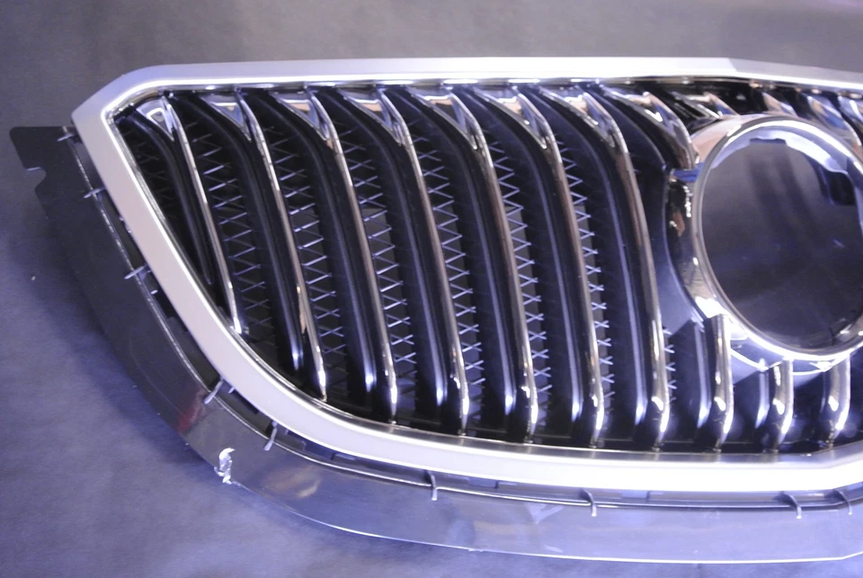 REJILLA CROMADA con ajuste de freno automático 2016-2018 Buick Envision (23451023 GM1200745) Foto 2 de 4