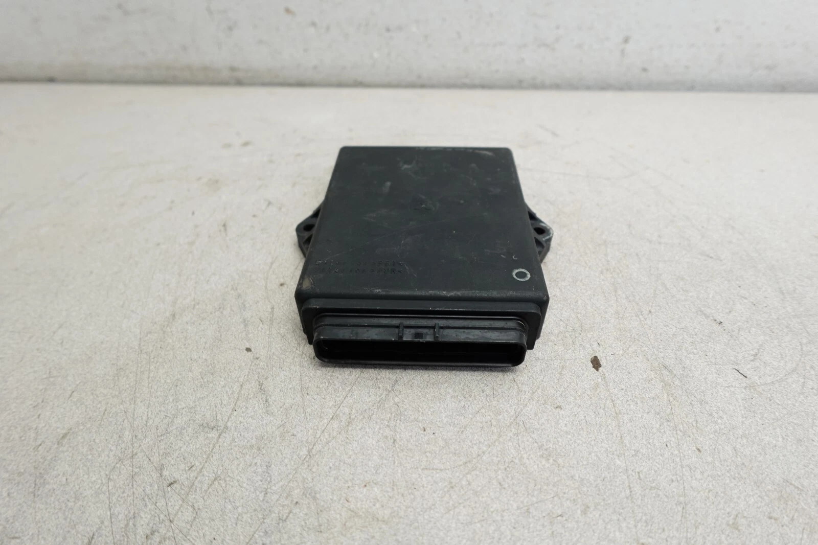 2003-2004 GP1300 WaveRunner Yamaha Jetski OEM Electrical ECU Control Unit Box