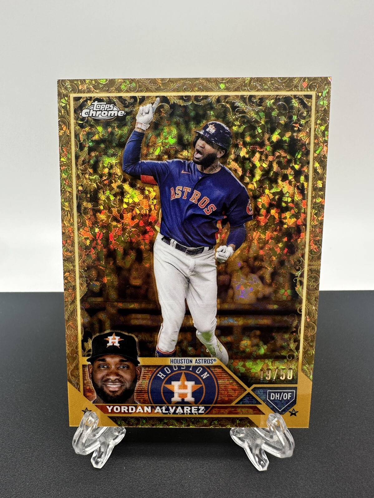 2023 Topps Gilded Yordan Alvarez Gold Etch Mini Diamond Refractor #19/50 Astros