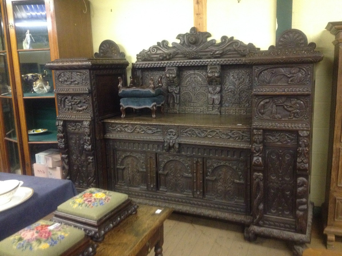 Very fine 17th century flemish carved solid oak gothic dresser