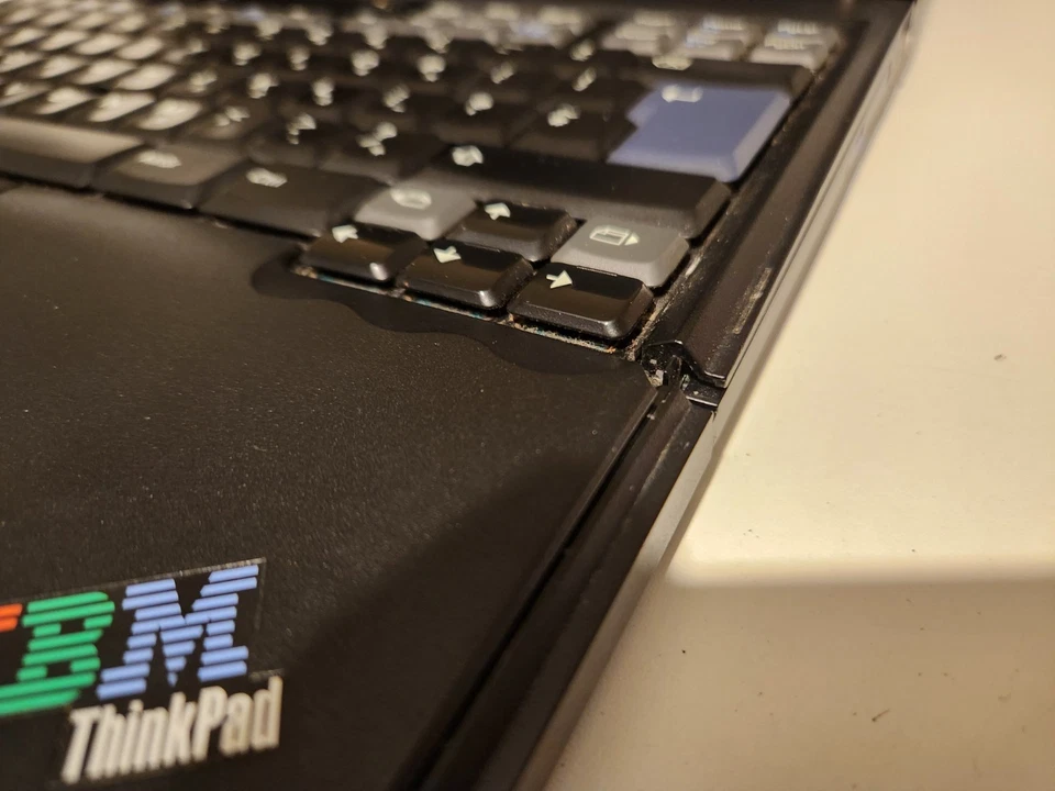 Retro Xp Laptop IBM ThinkPad T41 14" Sold For Parts - Image 2 of 4