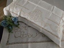 Lenzuolo ricamato a mano puro lino Bellora ricamo Gigliuccio e punto rodi ecrù