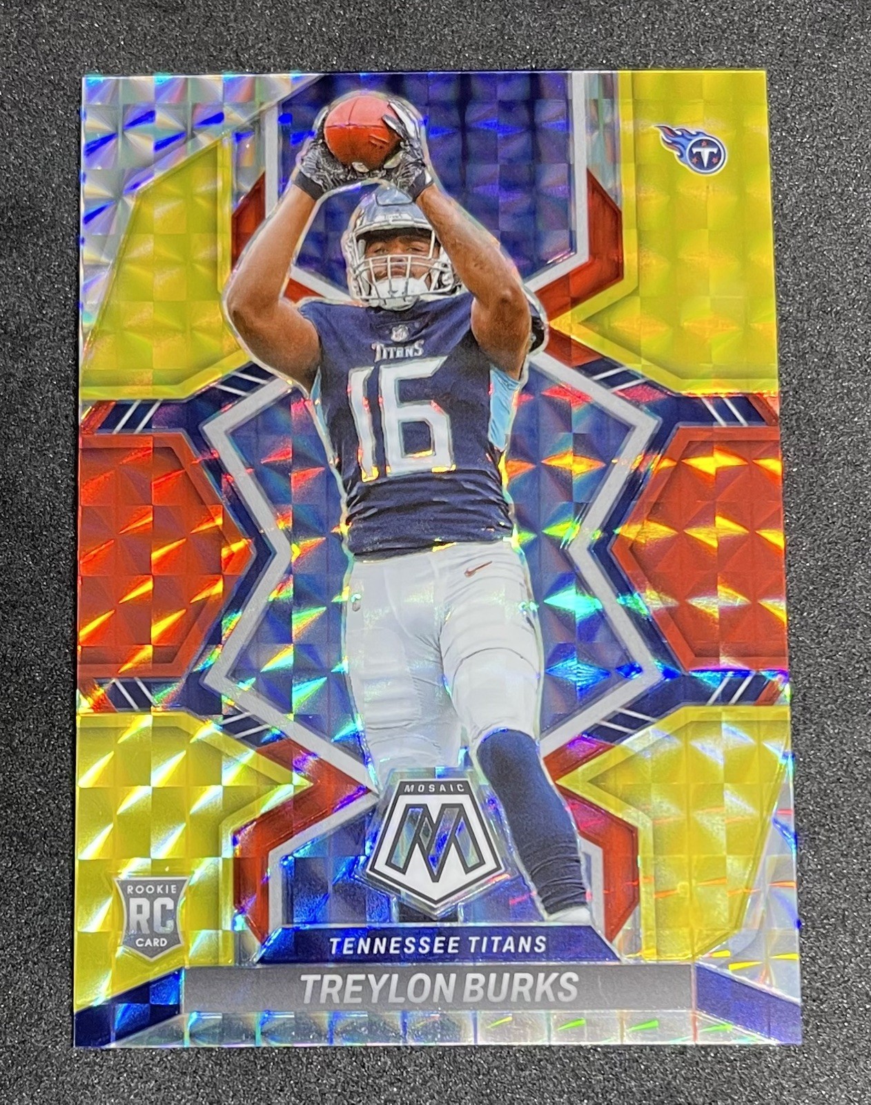 2022 Mosaic Treylon Burks Fusion Red & Yellow /80 Rookie Titans 315 Commanders