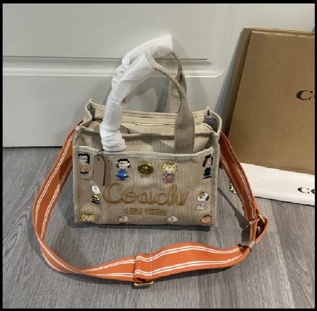 ★Coach★ Coach X Peanuts Cargo Tote Bag 26 CBH43 B4TXJ COACH x PEANUTS CBH43 Cargo Tote Bag 26 Sholder Dark