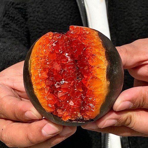1.25LB Natural yellow crystal quartz mineral spherical opening smile repair - 第 4/13 張圖片