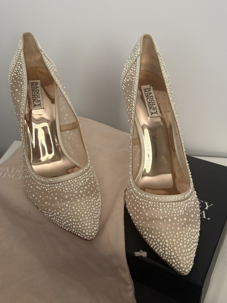 womens shoes size 10 Badgley Mischka  Weslee III