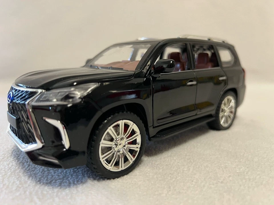 1:24 Lexus LX570 Off Road SUV Diecast Car Model High Simulation Kids Toy Gift - Image 3 of 4