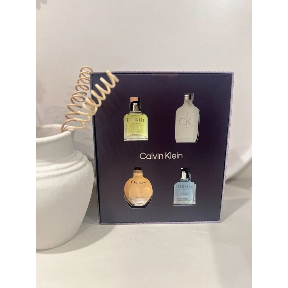 Calvin Klein 4 PIEZAS Mini Cofre Set de Regalo para Hombre NUEVO Foto 2 de 4