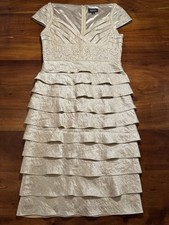 Adrianna Papell Occasions Womens Champagne Beaded Tiered Lined Gown Dress Sz 4