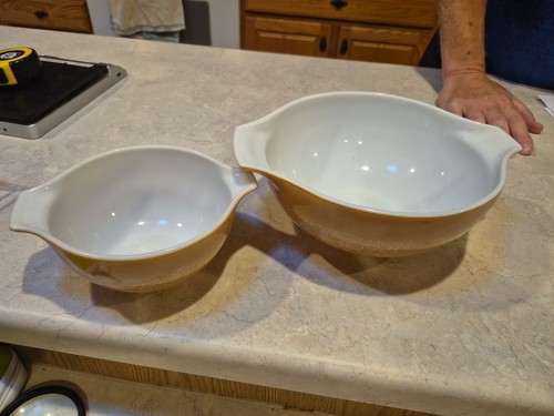 Vintage Pyrex 441/443 Woodland Brown Cinderella Nesting Mixing Bowls - Picture 2 of 6