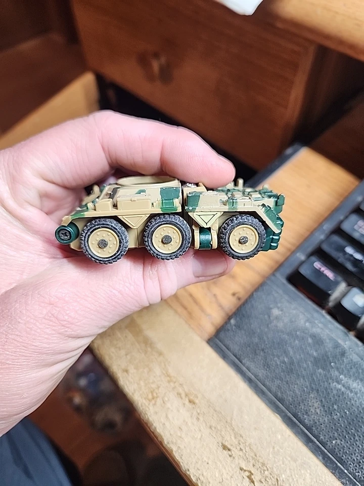 Vtg 1984 Super GO BOTS Defender 031 Friendly Robot Tank Tonka 7202 Incomplete - Image 2 of 4