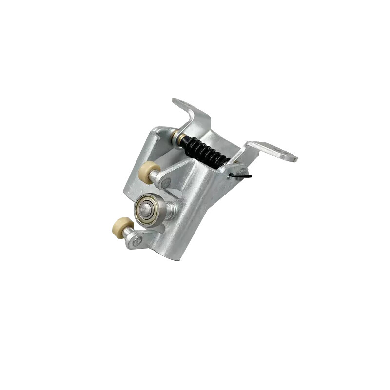 Left Side Sliding Door Roller Middle Hinge 6839026040 For Toyota