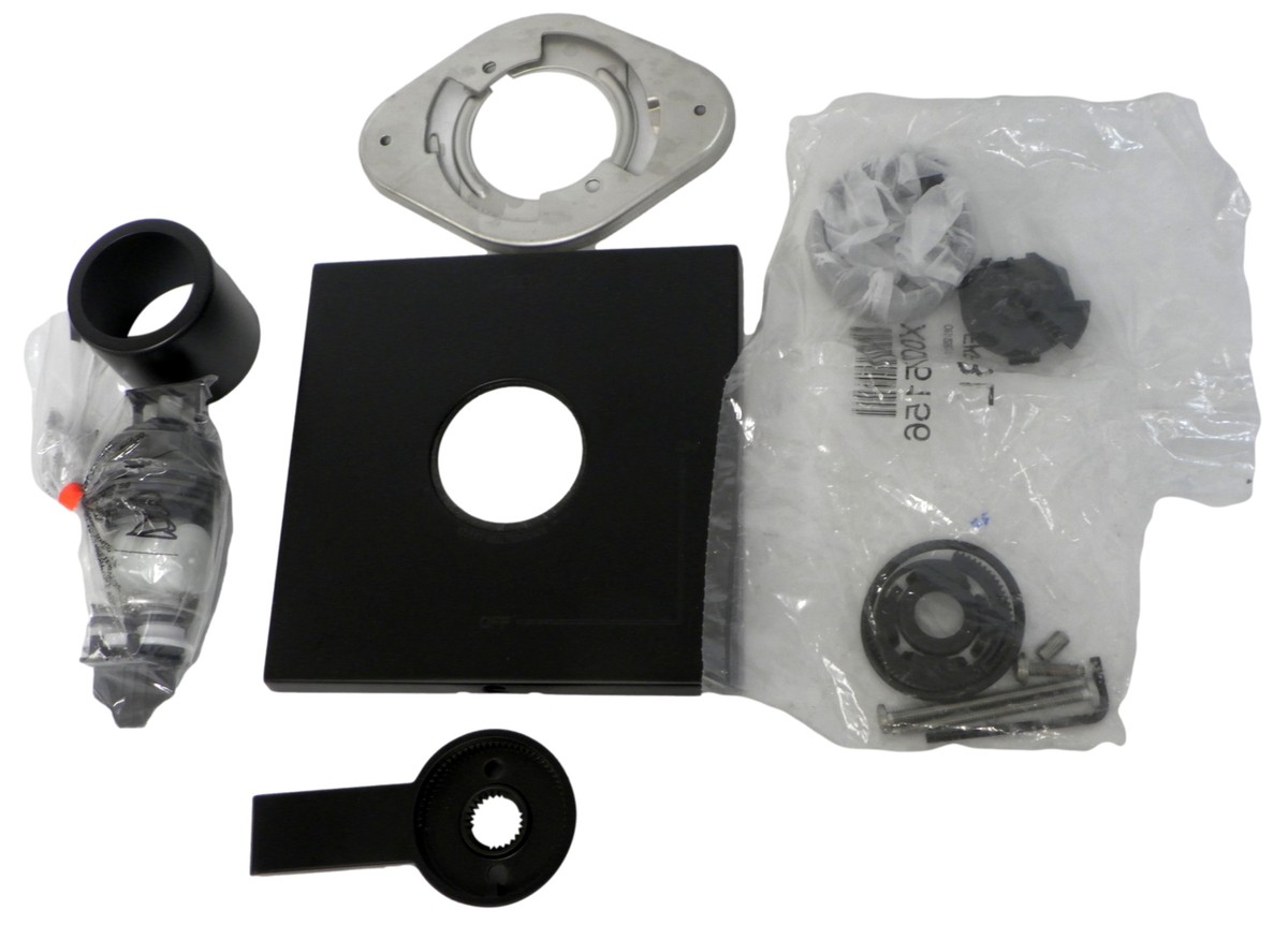 ばるたん Delta T17067-BL Ara Monitor 17 Series Wall Mounted Pressure