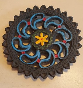 Vintage  JOHN WRIGHT INC  Cast Iron Trivet