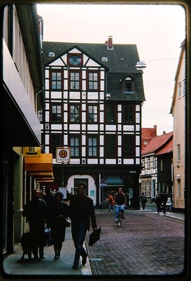 2x Kleinbilddias - Göttingen Germany Fachwerkhäuser Markt Brunnenstraße