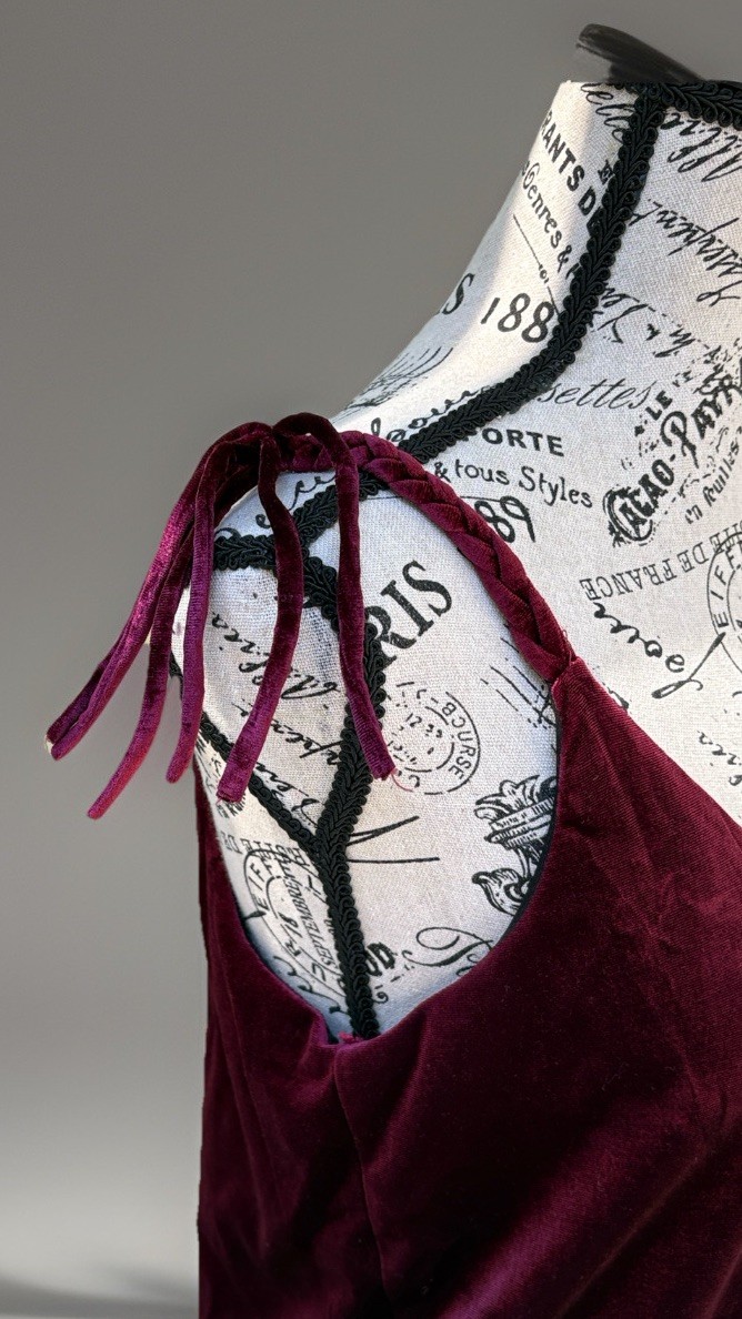 ZARA Basic Collection Elegant Burgundy Velvet Sty… - image 4