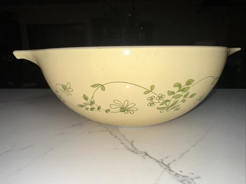 Shenandoah Cinderella Pyrex Bowl Set Of 4 - 441, 442, 443, 444