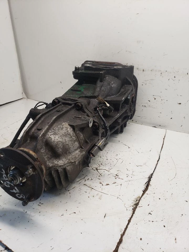 Carrier Rear Axle AWD Fits 07-15 MAZDA CX-9 1366984 - Image 4 of 4