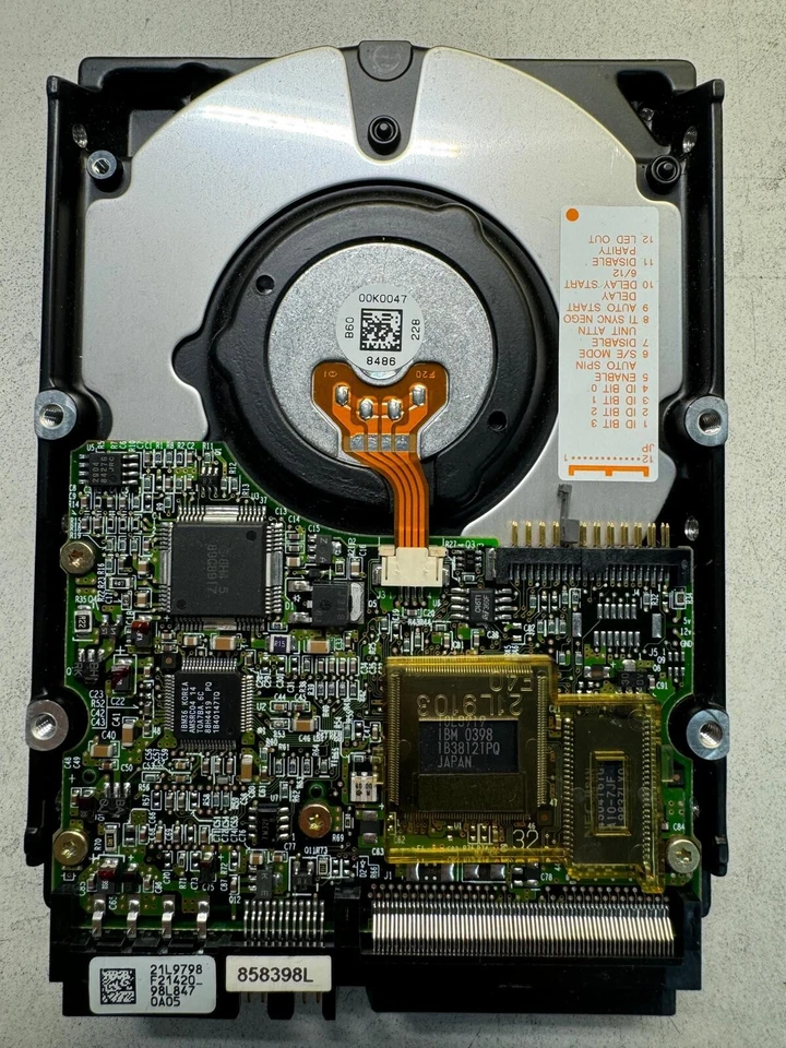 IBM 22L0211 DDRS-39130 9.13GB 7.2K RPM Cache 512KB Ultra Wide SCSI 68PIN 3.5" - Image 3 of 4