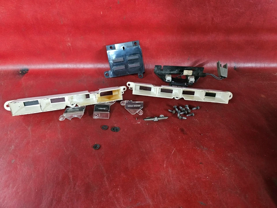 1972-1976 Ford Thunderbird painel de instrumentos painel moldura acabamento indicadores lente - Imagem 3 de 4