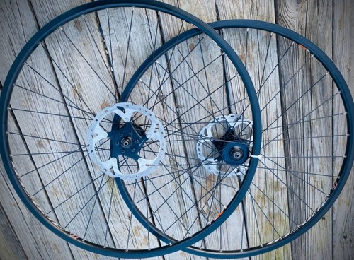 Bontrager Ranger Black 29 wheels offset 