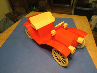 Vintage 1950's Rosbro Red & Yellow Hard Plastic Hot Rod Car Candy Container